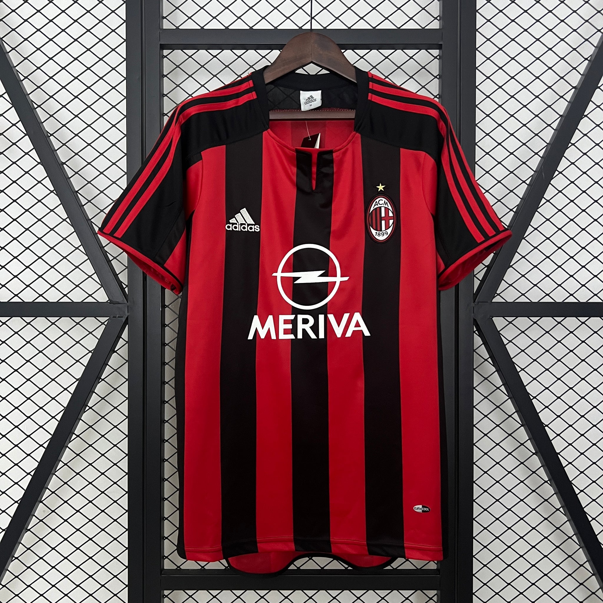 Retro AC Milan home jersey 2003-04