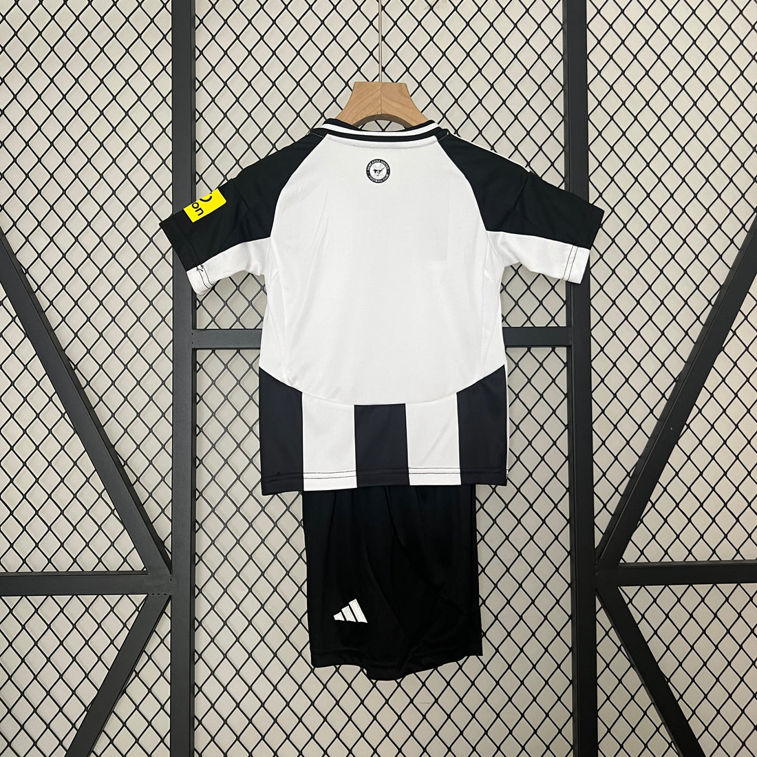 Newcastle United 2024-25 Home Football Jersey - Kids