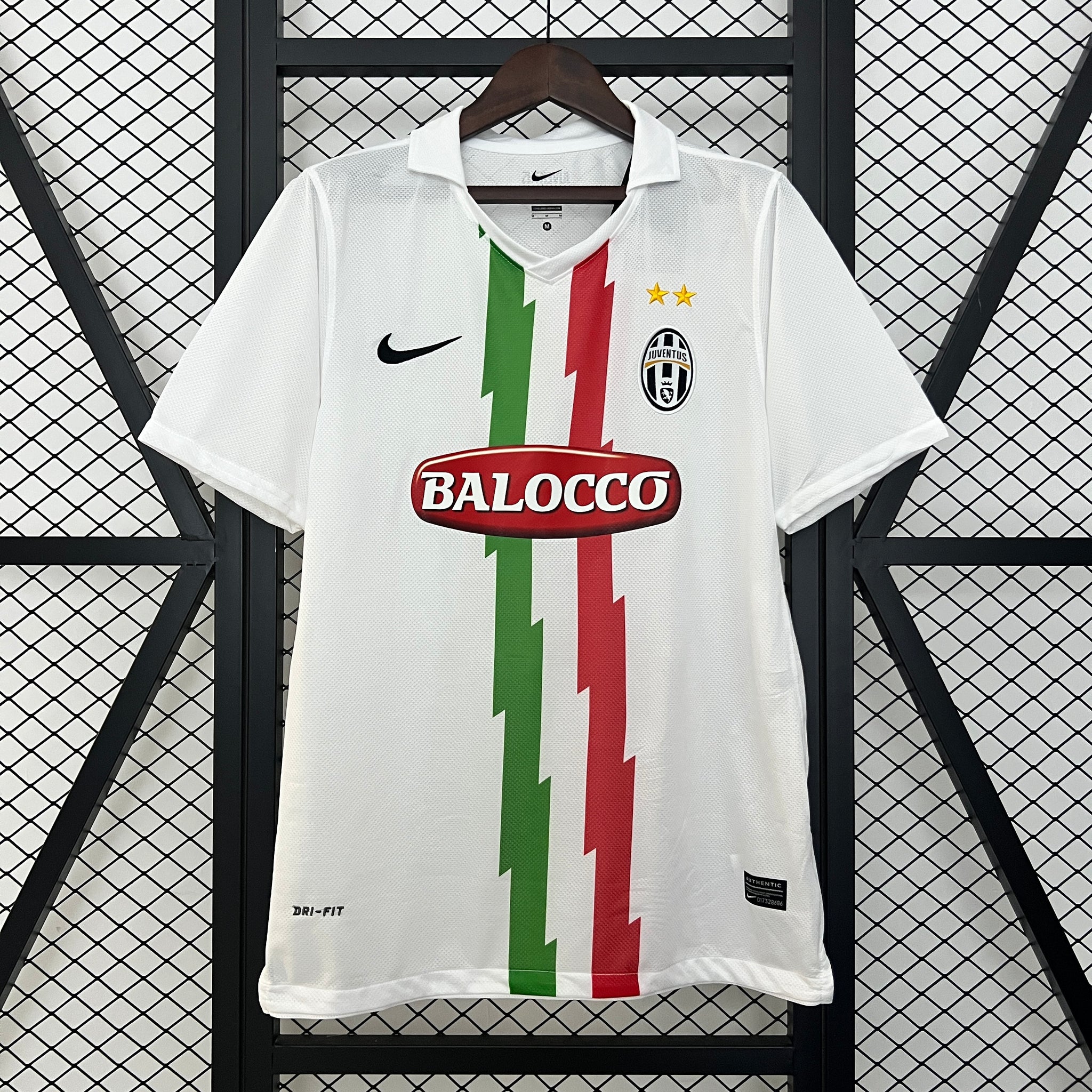 Retro Juventus away Jersey 2010-11