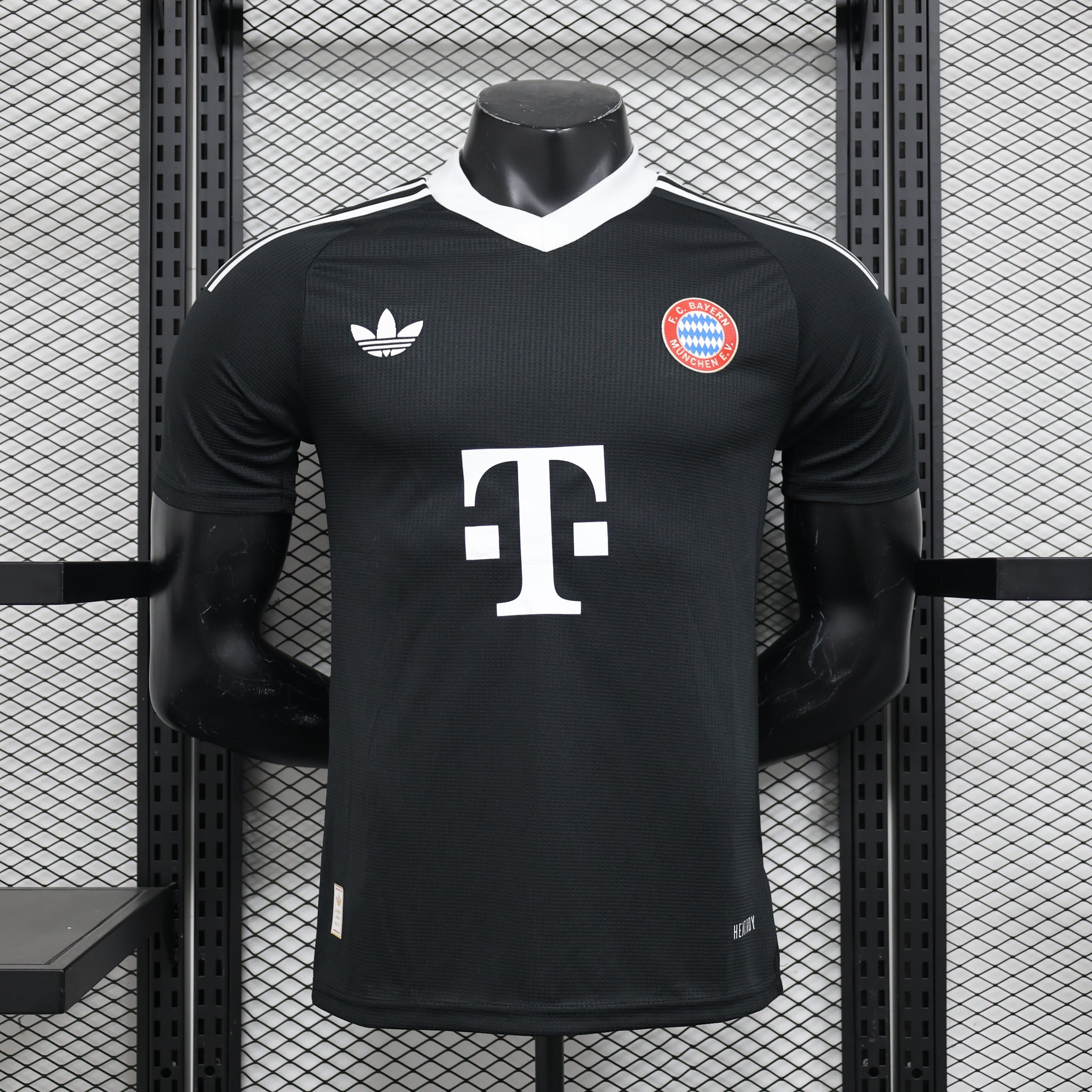 Bayern Munich Black Goalkeeper Jersey player edition 2024-25