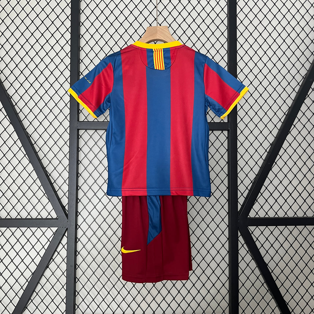 FC Barcelona 2010-11 Home Football Shirt - Kids