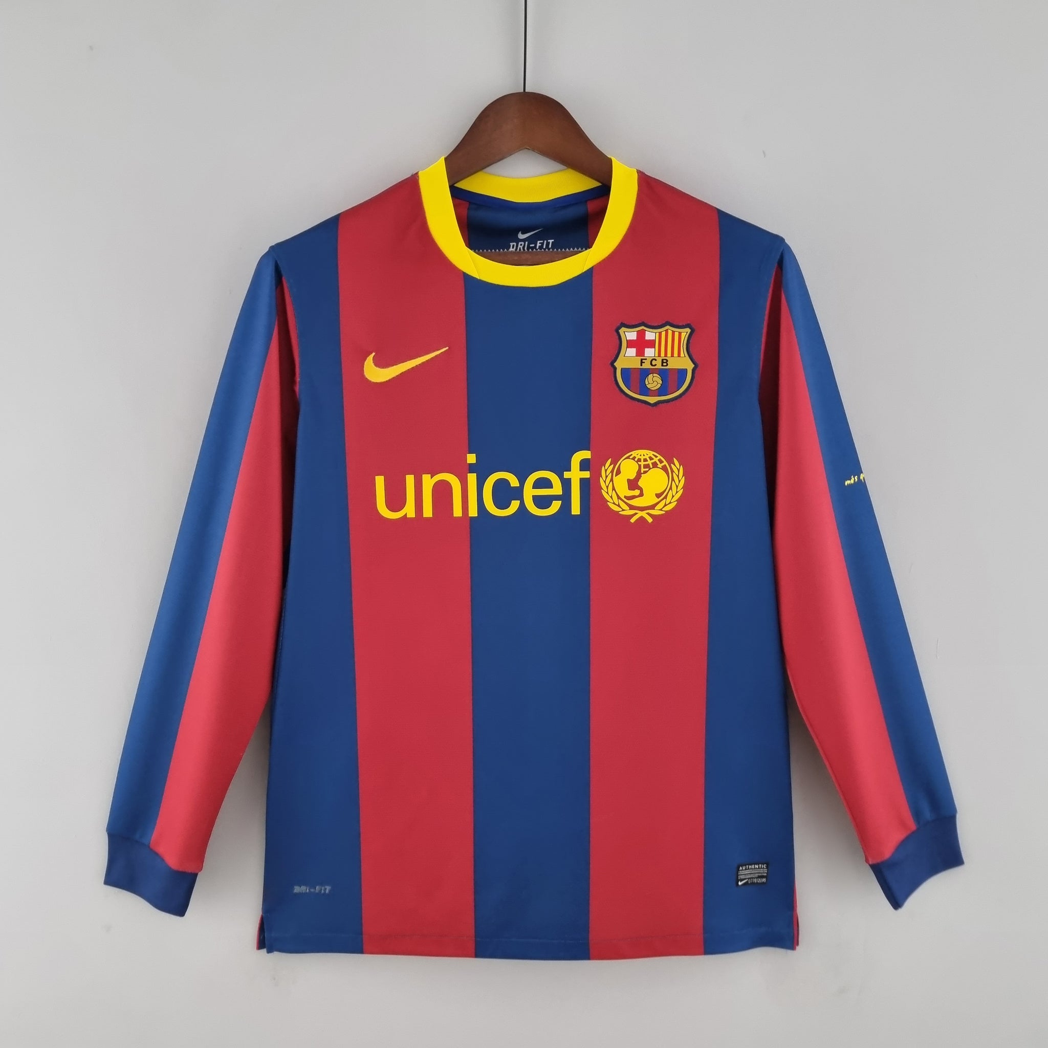 Retro Barcelona UEFA Champions League home long sleeve Jersey 2010-11