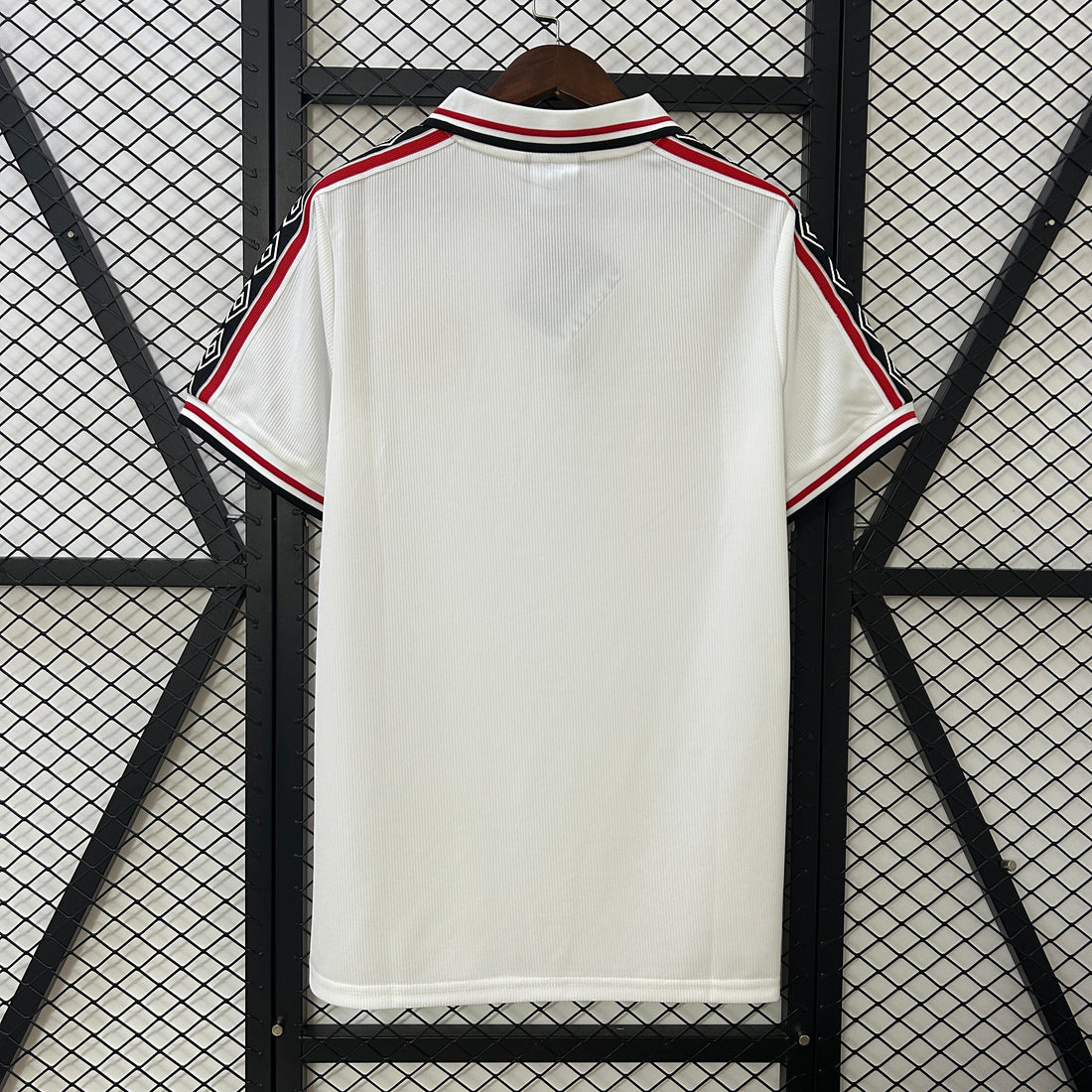 Retro Manchester United Commemorative Edition jersey 1998-99
