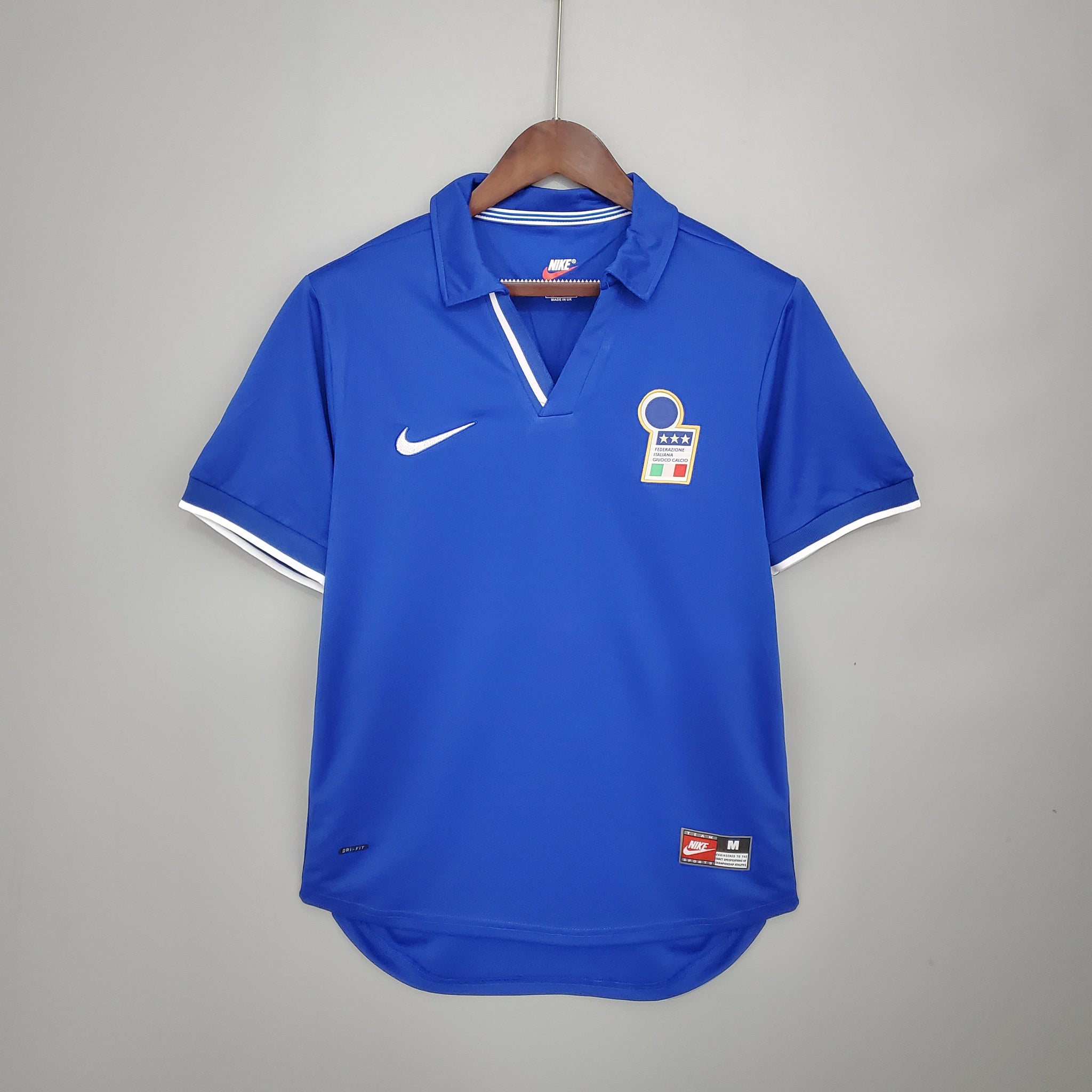 Retro Italy home jersey 1998