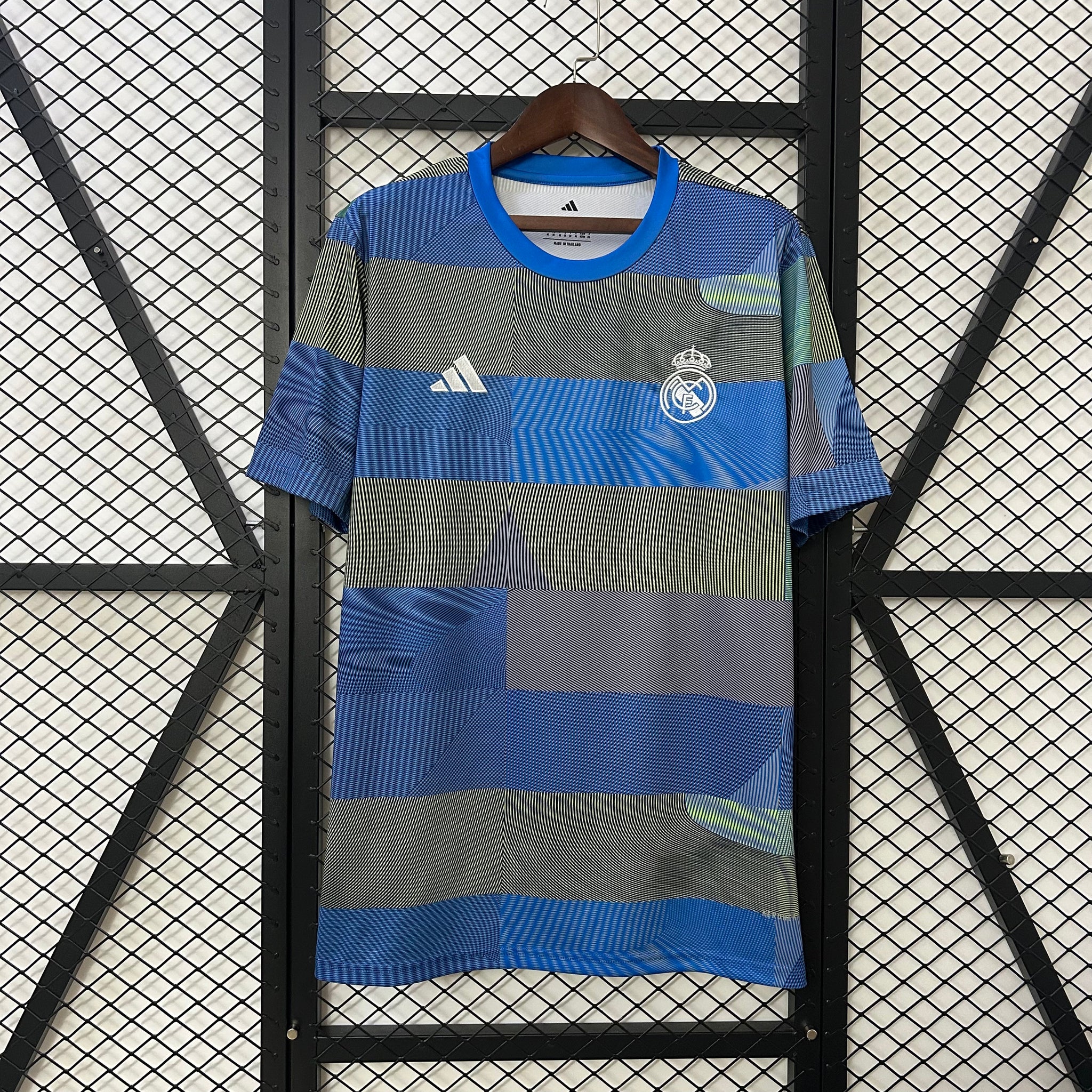 Real Madridtraining uniform Jersey 2025-26