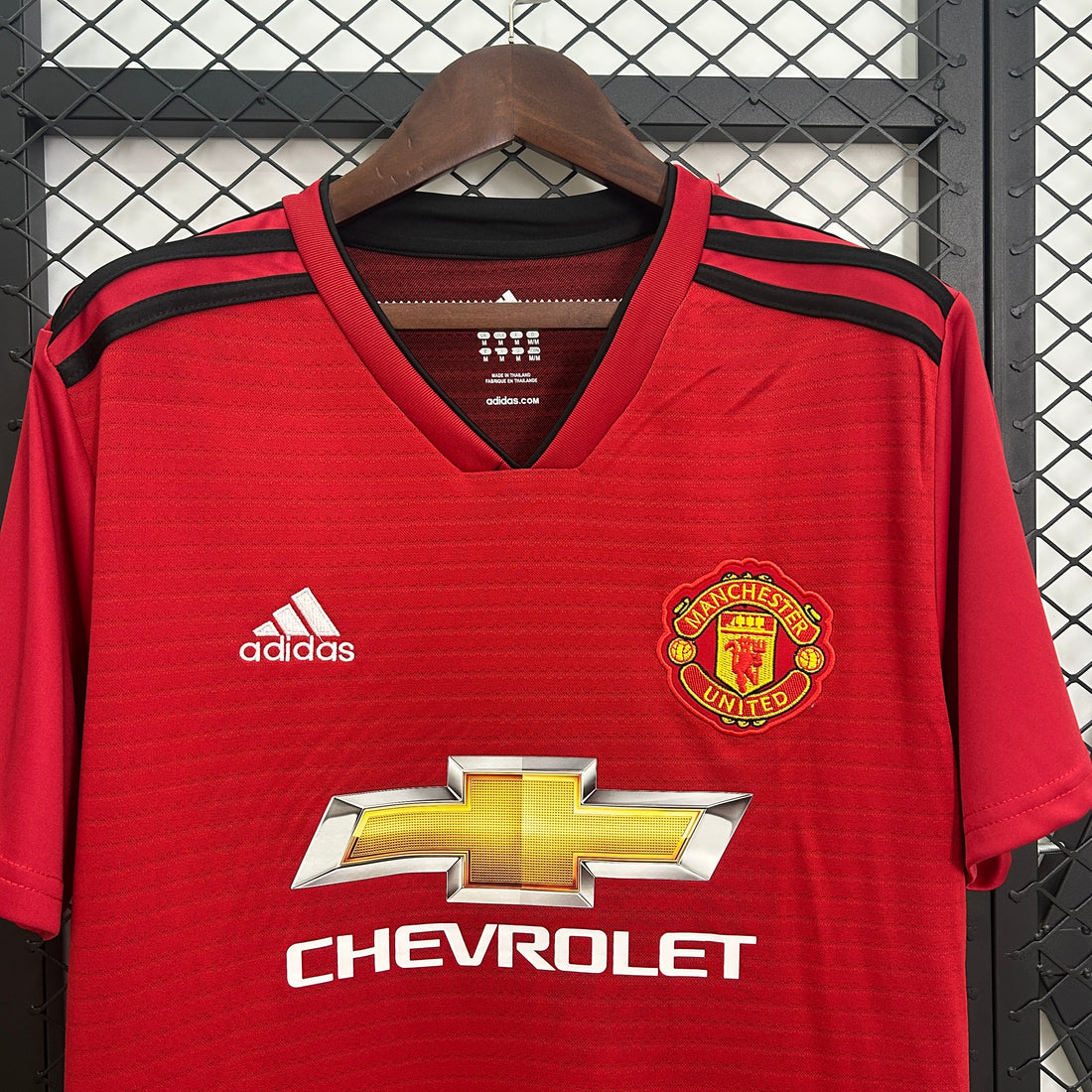 Retro Manchester United home  jersey 2018-19