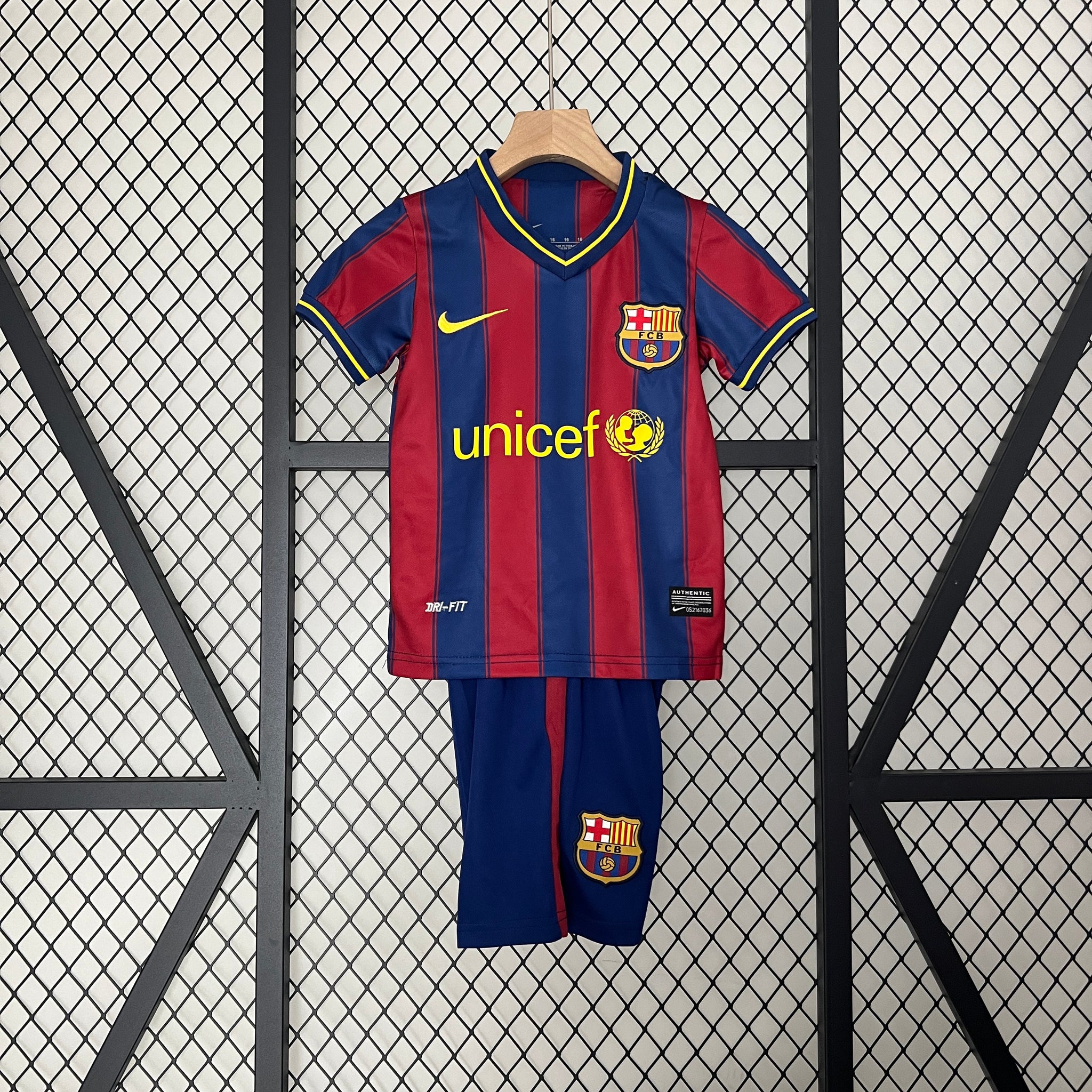 FC Barcelona 2009-10 Home Football Shirt - Kids