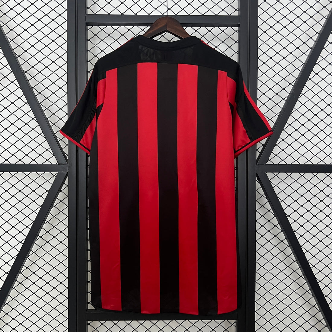 Retro AC Milan home jersey 2003-04