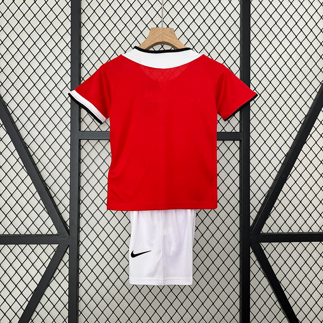 Manchester United 2005-06 Home Football Shirt - Kids