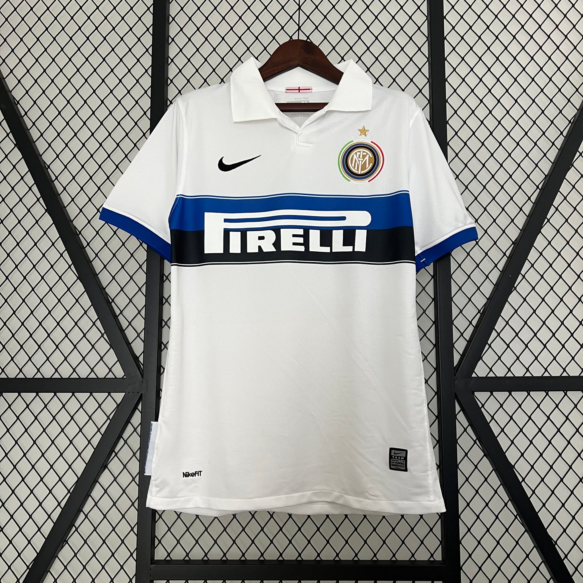 Retro Inter Milan away jersey 2009-10