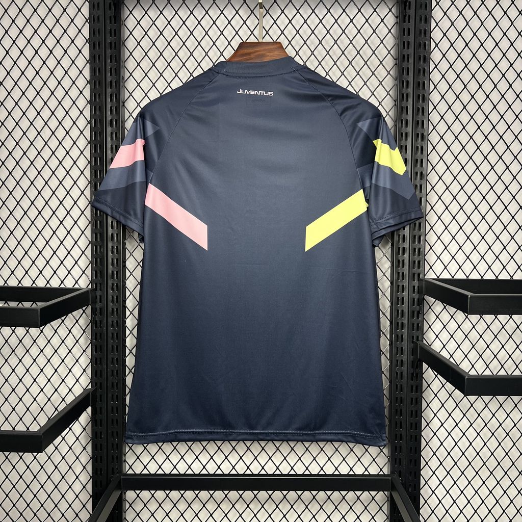 Juventus  Pre-match training uniform Jersey 2024-25