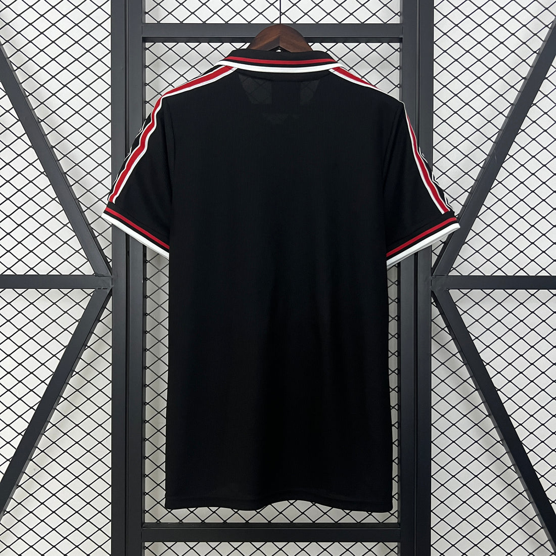Retro Manchester United jersey 1998-99