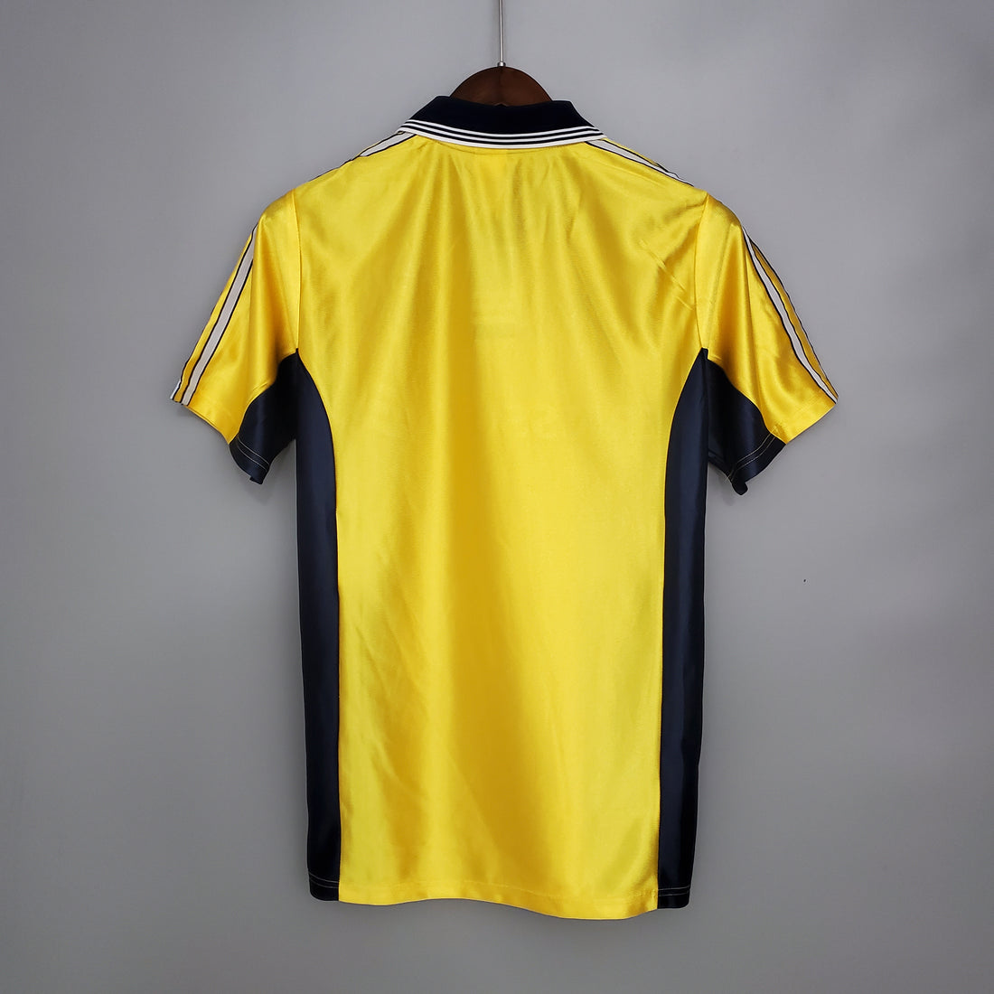 Retro Marseille away jersey 1998-99