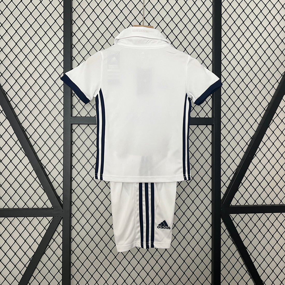 Real Madrid 2016-17 Home Jersey - Kids