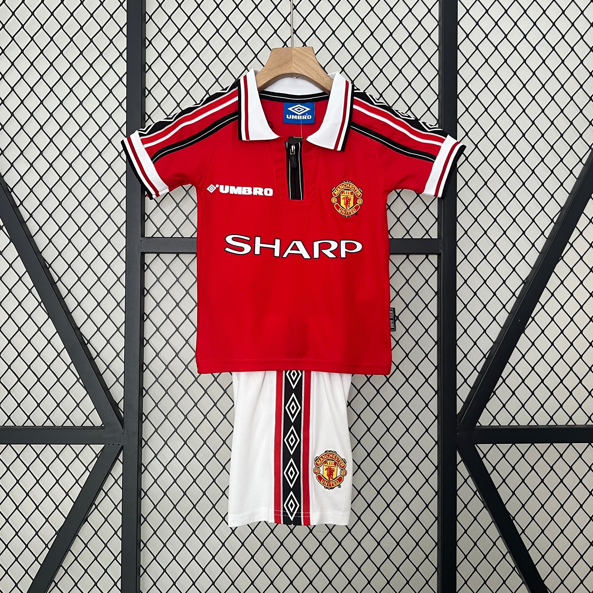 Manchester United 1998-99 Home Football Shirt - Kids