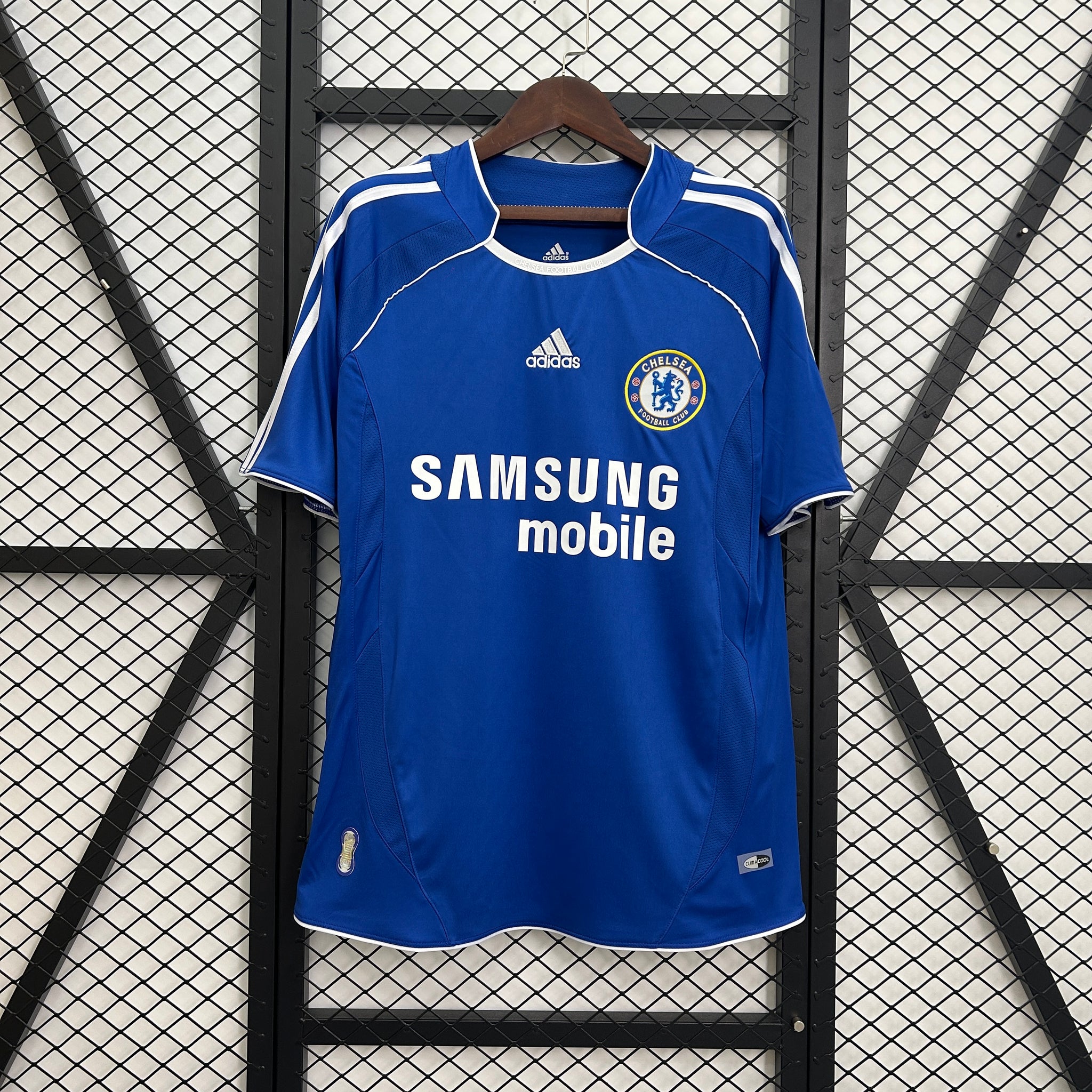 Retro Chelsea home jersey 2006-07