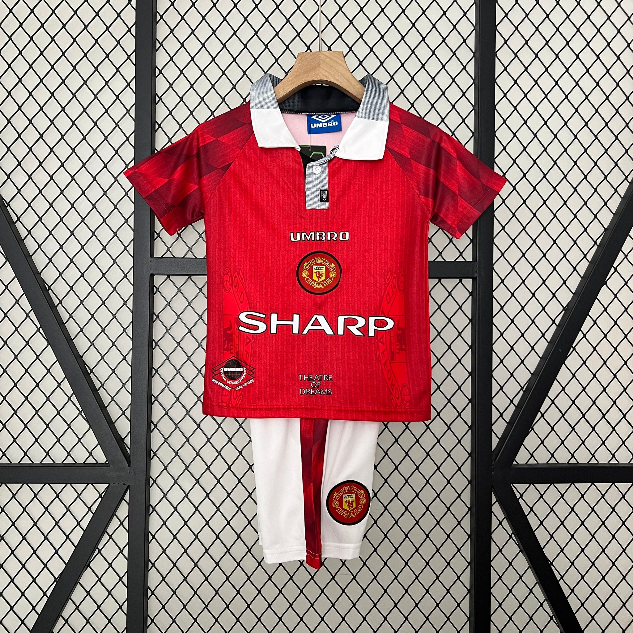 Manchester United 1996-97 Home Football Shirt - Kids