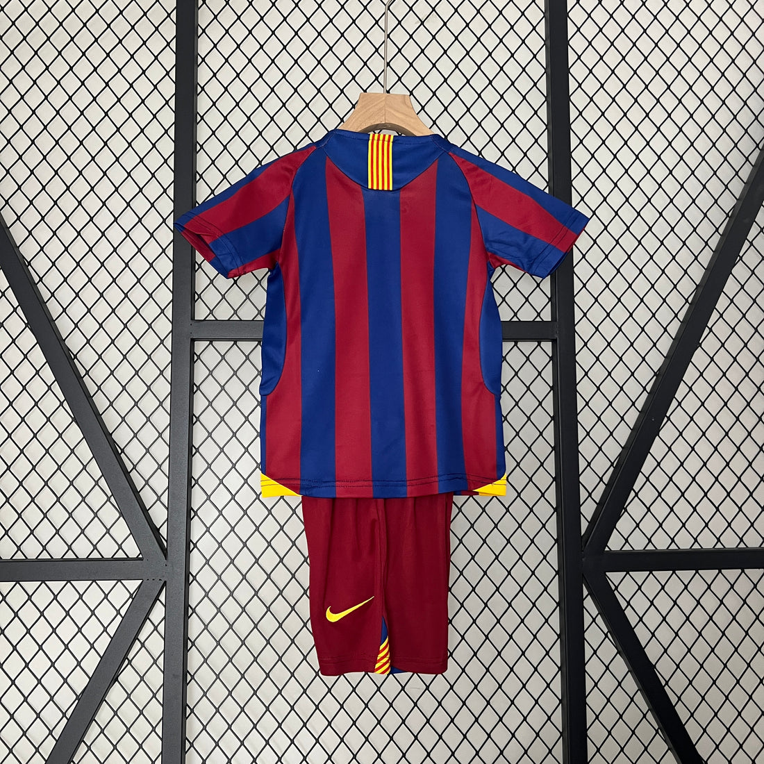 FC Barcelona 2005-06 Home Football Shirt - Kids