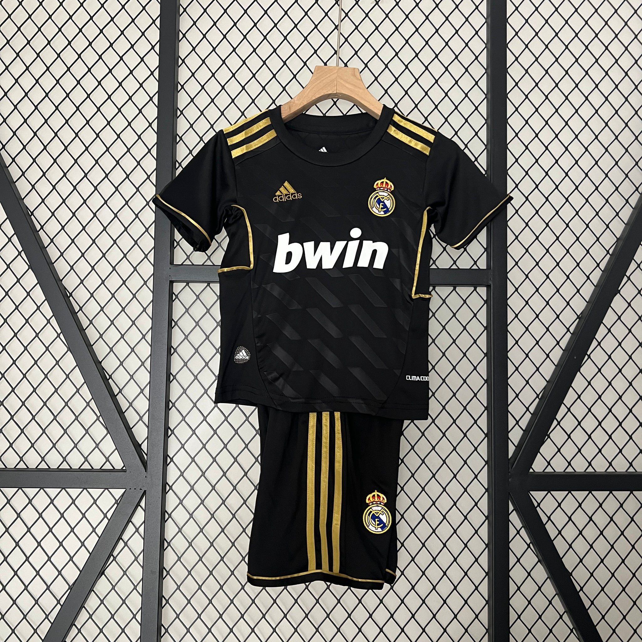 Real Madrid 2011-12 Away Jersey - Kids