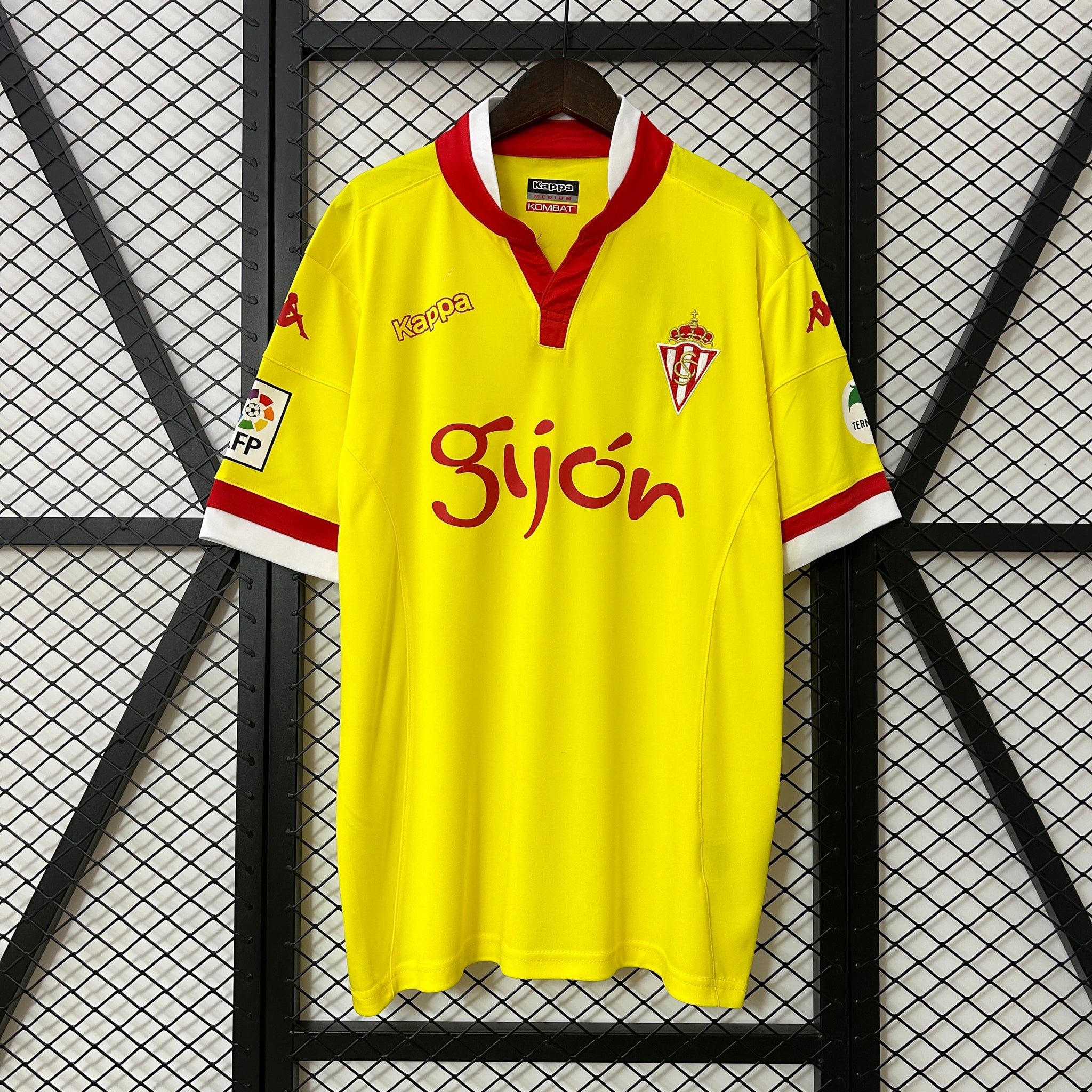 Retro  Sporting Gijon away Jersey 2015-16