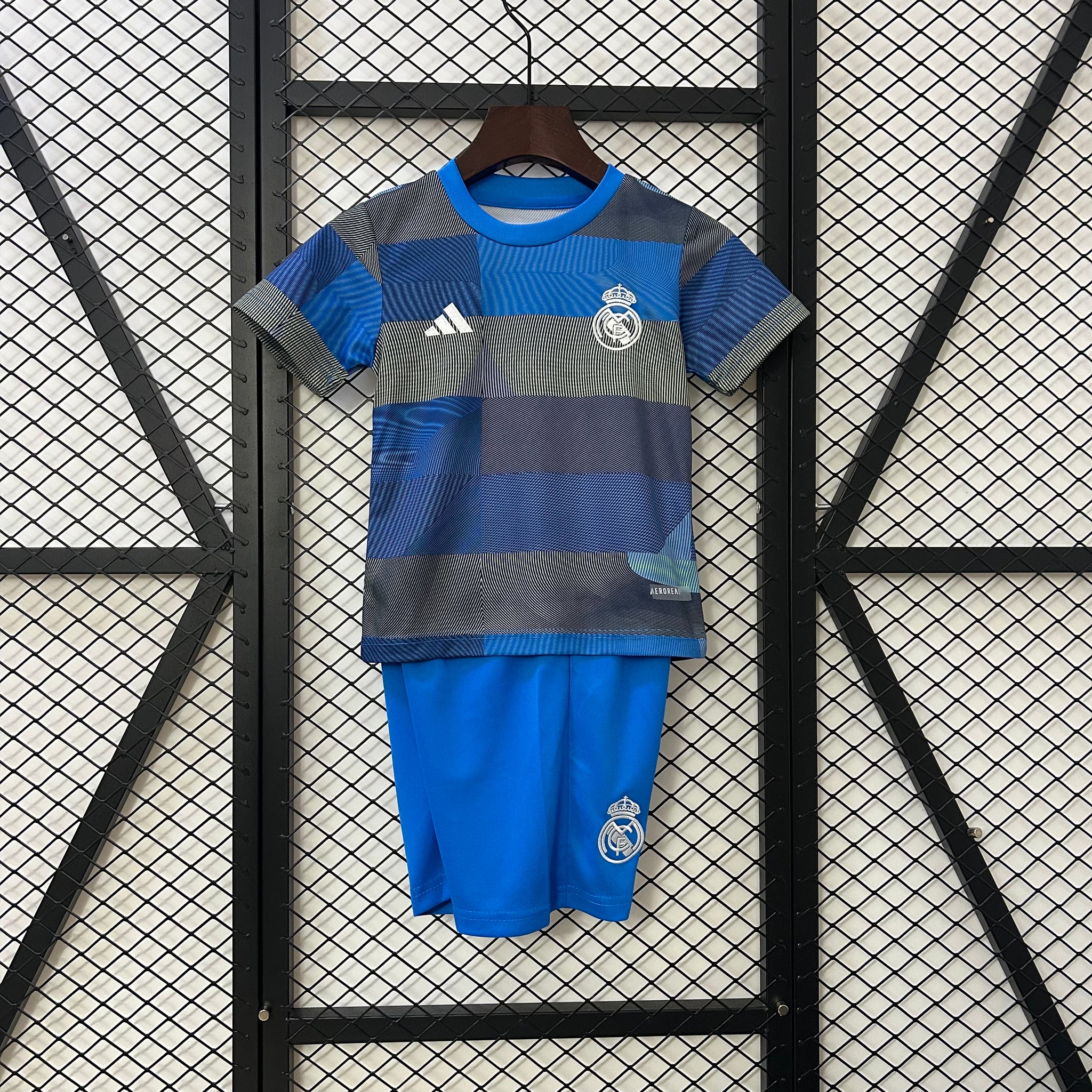 Real Madrid training uniform Jersey 2025-26 -kids